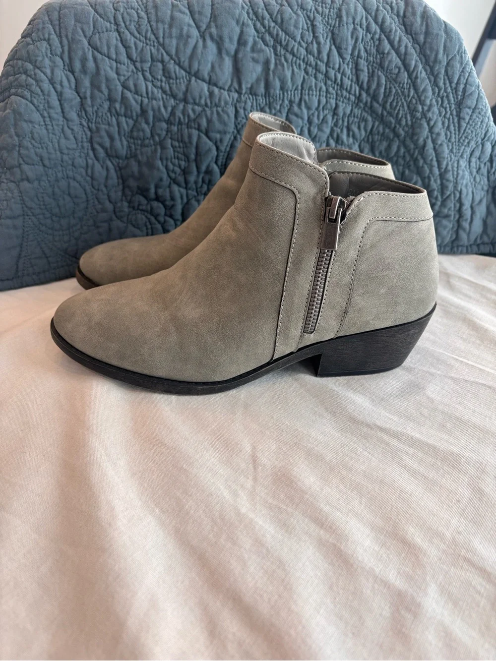 Maurices Gray Faux Suede Side Zip Ankle Booties Size 9 NWOT